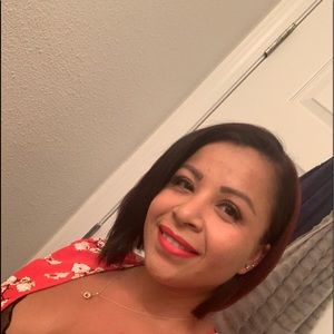 Meet your Posher, Dulce